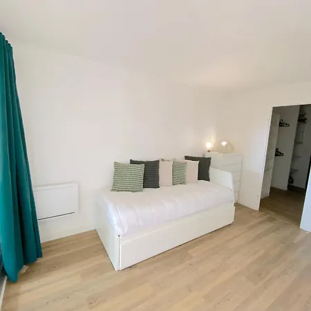 T2 Avec Piscine Proche Des Sablettes Avec Parking 아파트 *