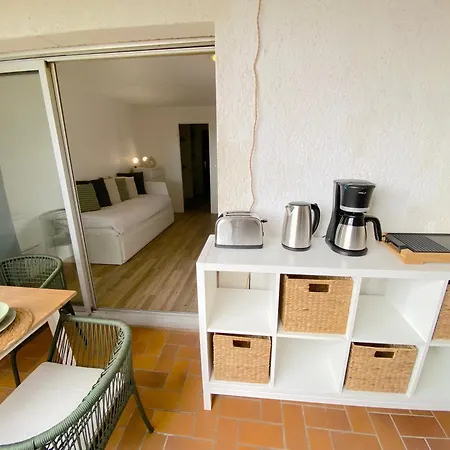 T2 Avec Piscine Proche Des Sablettes Avec Parking *